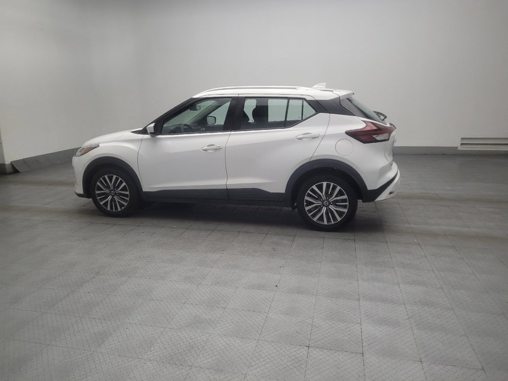 Used 2021 Nissan Kicks SV FWD image 3
