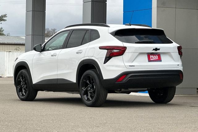 New 2026 Chevrolet Trax LT w/ Midnight Edition image 7