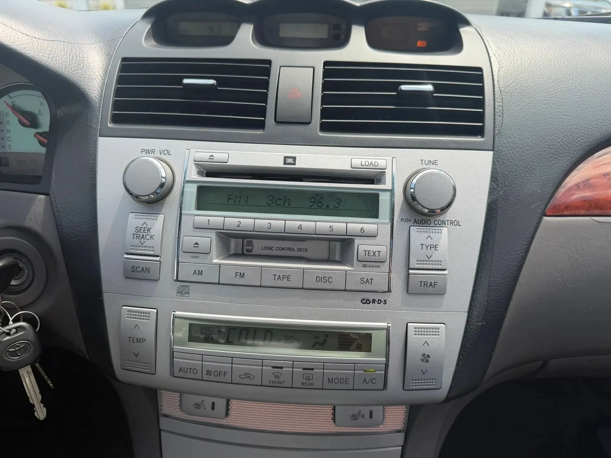 Used 2006 Toyota Solara SLE FWD image 23