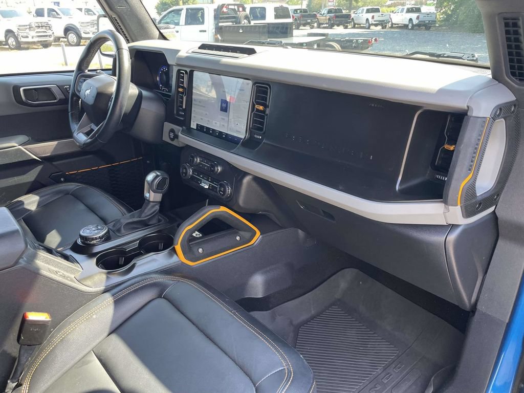 Used 2023 Ford Bronco Badlands w/ Sasquatch Package AWD/4WD image 14