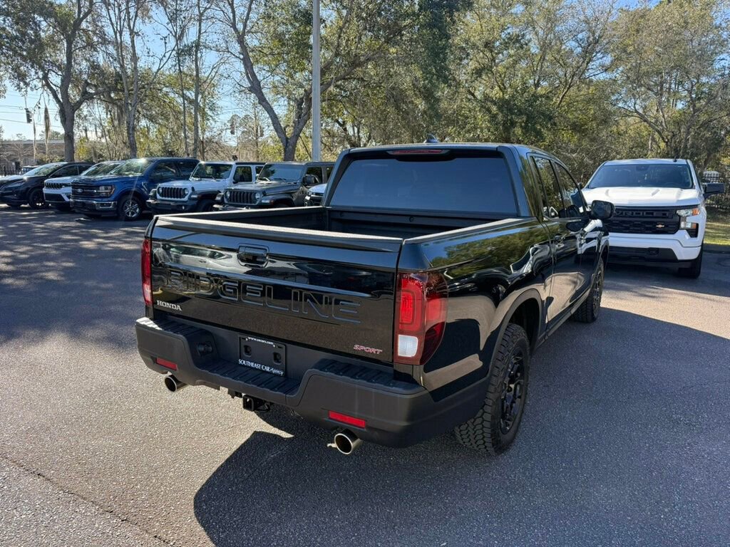 Used 2025 Honda Ridgeline Sport+ image 9