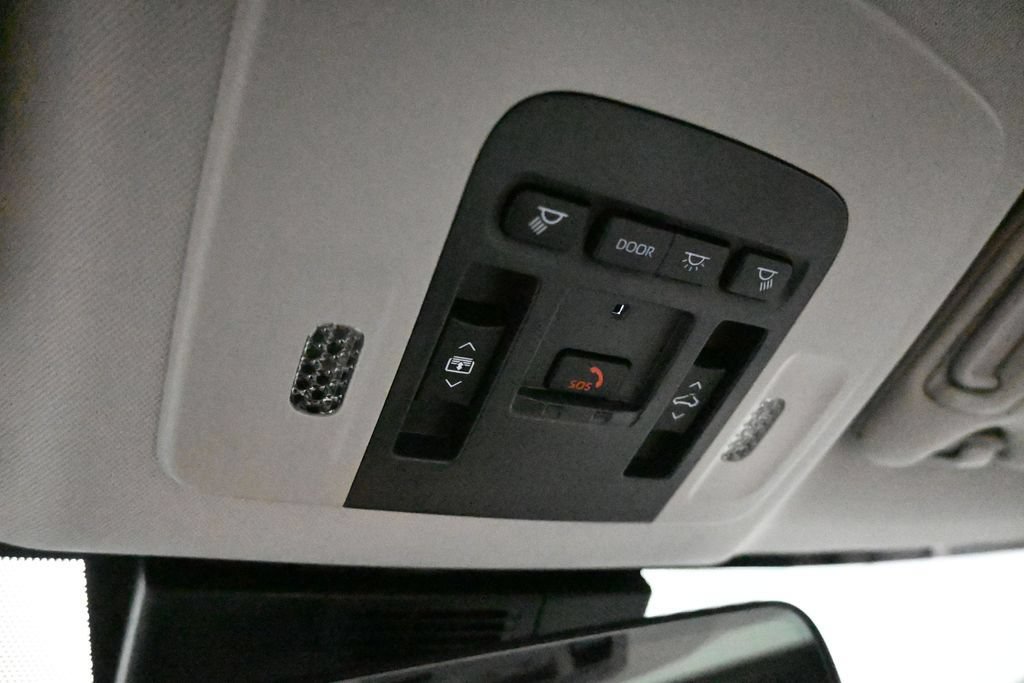 Used 2025 Toyota Camry XLE FWD image 24