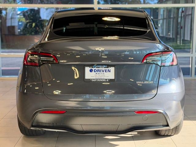 Used 2023 Tesla Model Y Performance AWD/4WD image 10