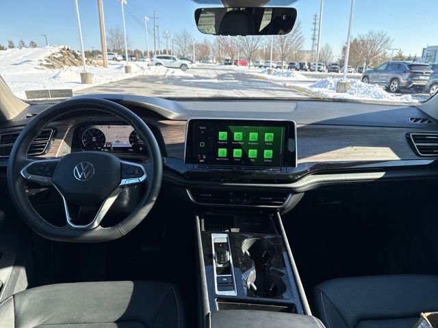 Used 2025 Volkswagen Atlas SEL image 12
