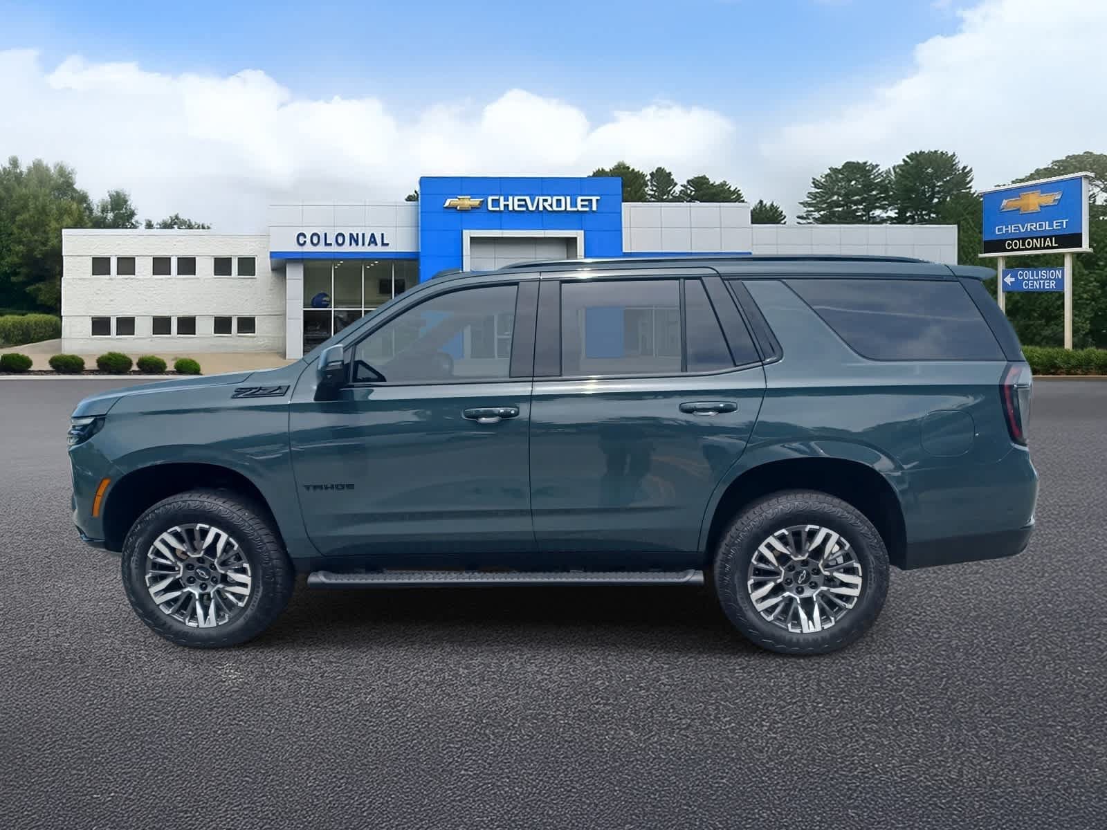 Used 2026 Chevrolet Tahoe Z71 w/ Z71 Off-Road Package AWD/4WD image 6