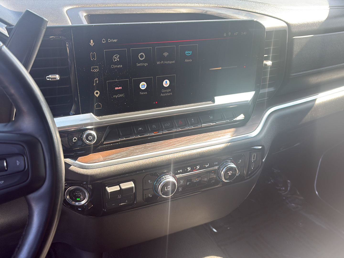 Used 2025 GMC Sierra 1500 SLT RWD image 34