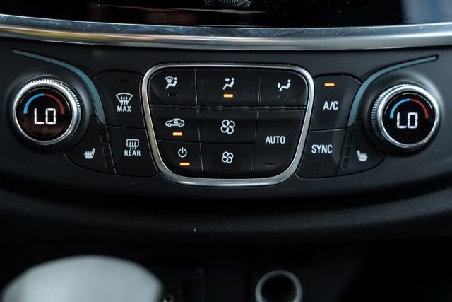 Used 2023 Chevrolet Traverse LT AWD/4WD image 21