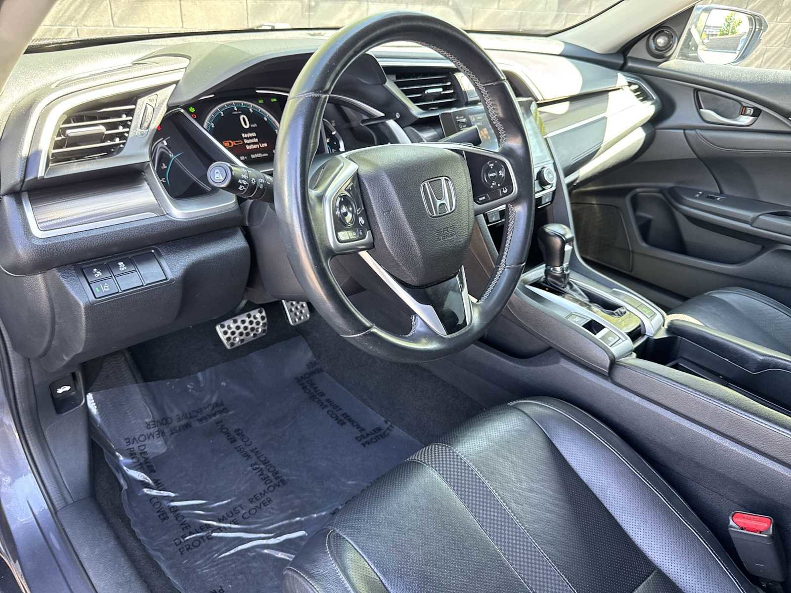 Used 2020 Honda Civic Touring image 2