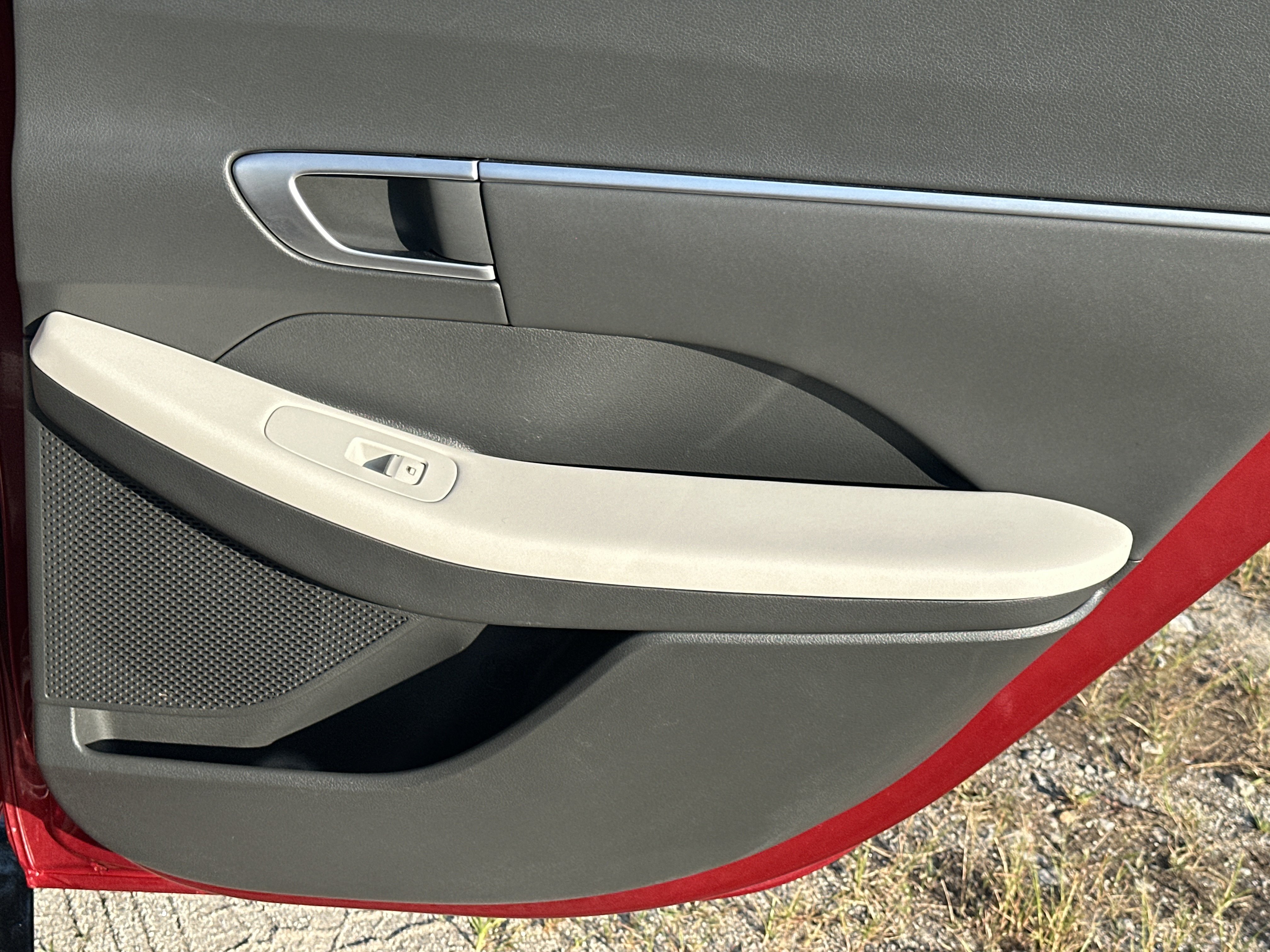 Used 2025 Hyundai Sonata SEL FWD image 16