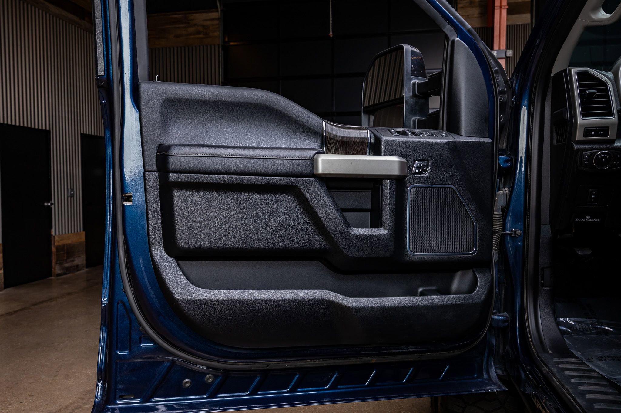 Used 2020 Ford F250 Lariat image 33