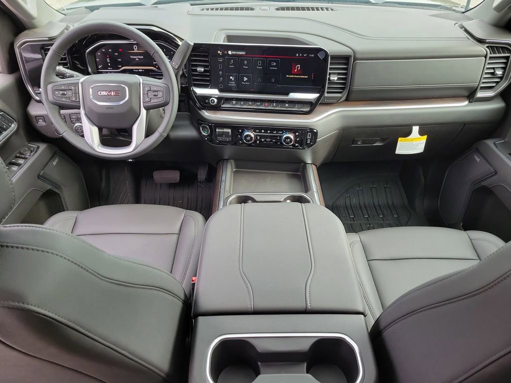 New 2025 GMC Sierra 3500 SLT w/ SLT Convenience Package image 17