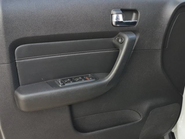 Used 2007 HUMMER H3 AWD/4WD image 10
