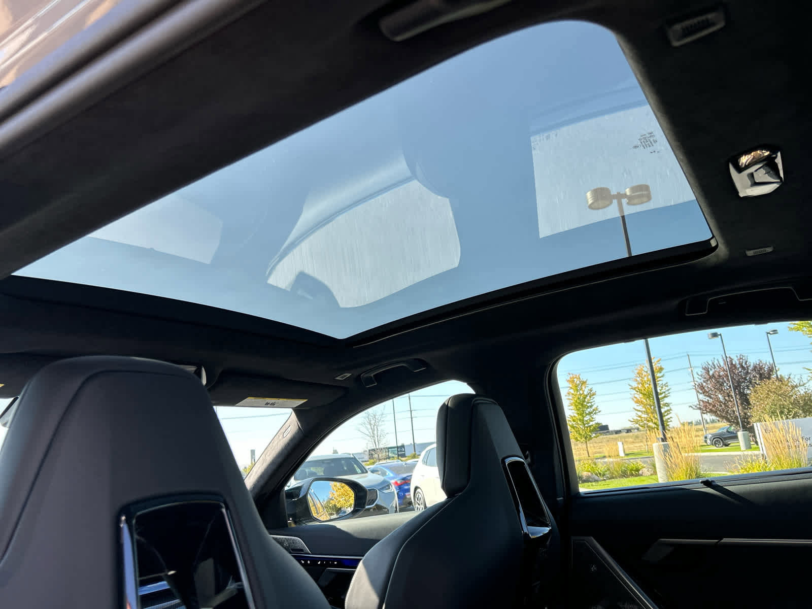 New 2026 BMW M5 w/ Executive Package image 18