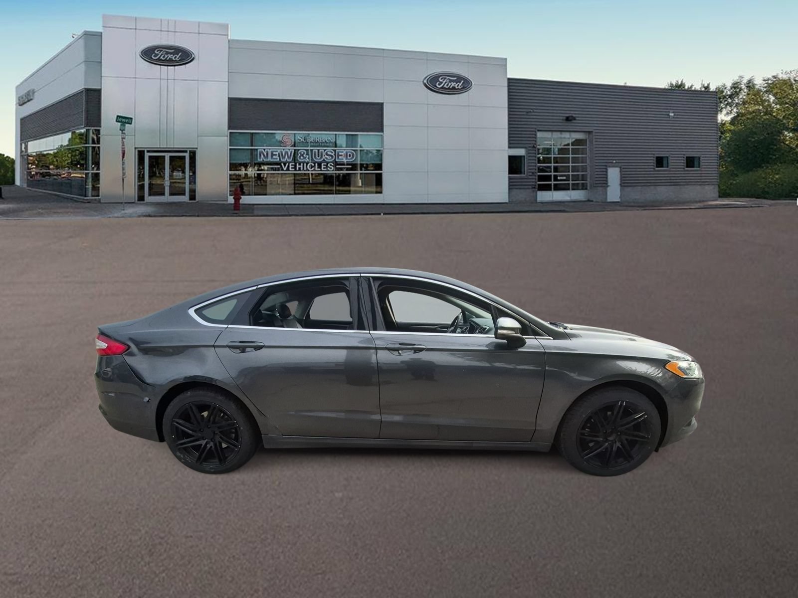 Used 2015 Ford Fusion SE w/ Equipment Group 202A FWD image 10