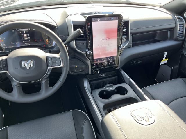 New 2026 RAM 2500 Laramie AWD/4WD image 13