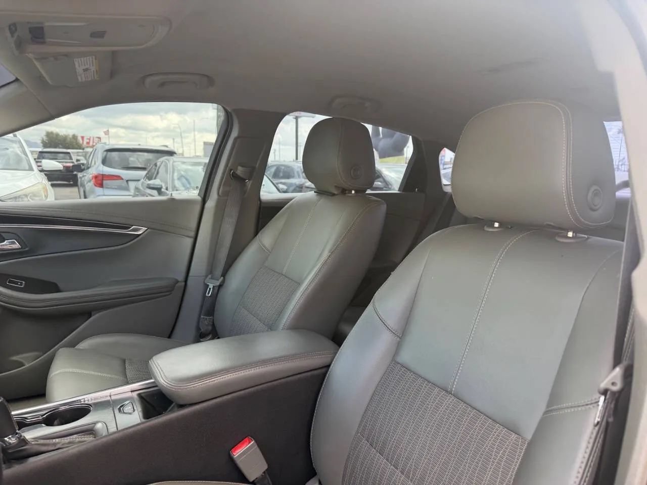 Used 2017 Chevrolet Impala LT w/ Convenience Package FWD image 21