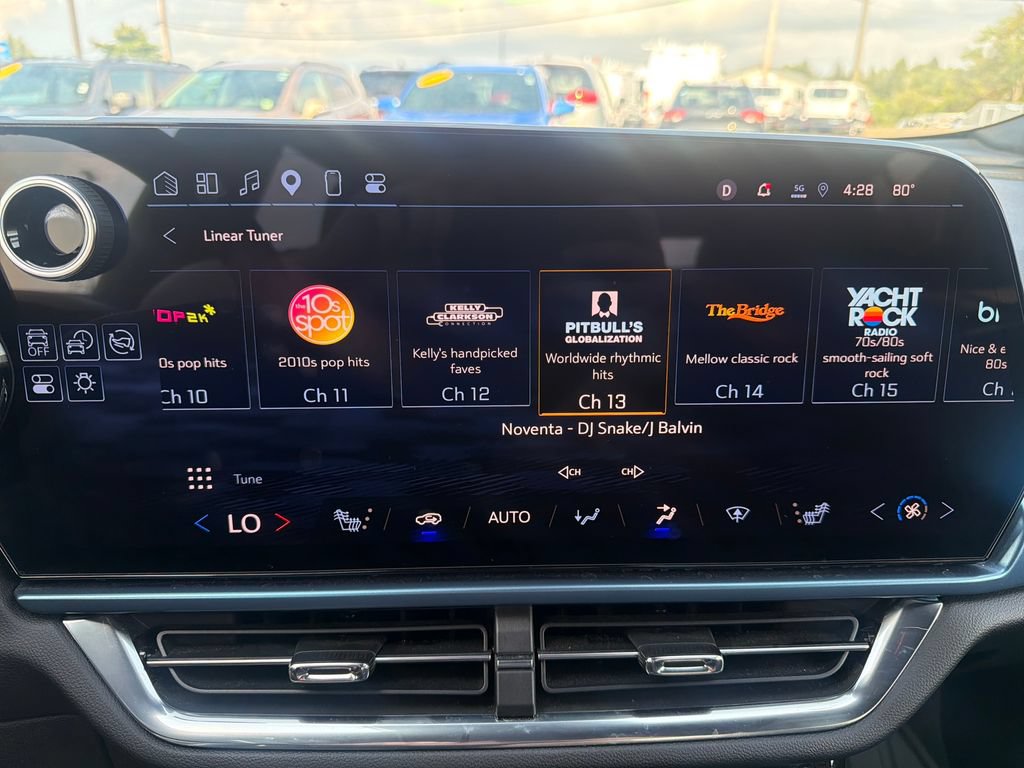 Used 2024 Chevrolet Equinox EV LT AWD/4WD image 15