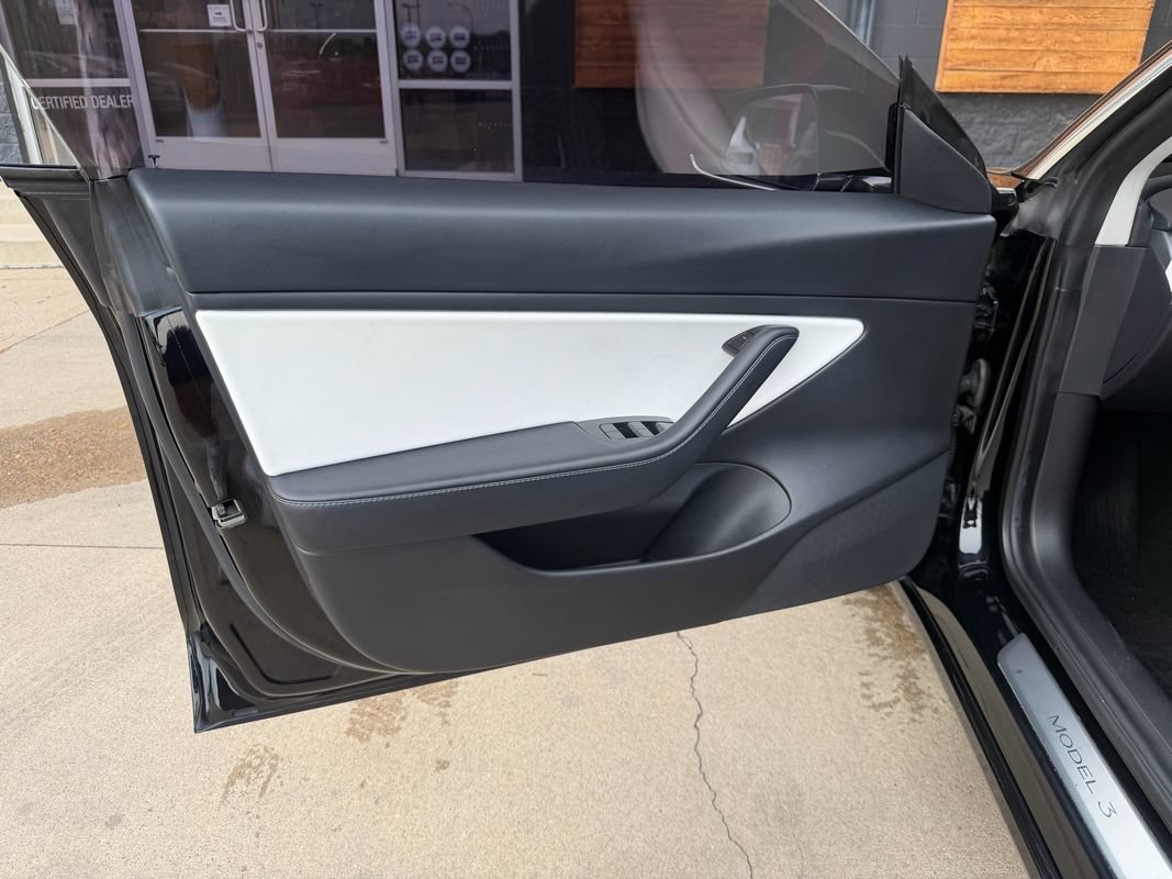Used 2020 Tesla Model 3 Long Range AWD/4WD image 18