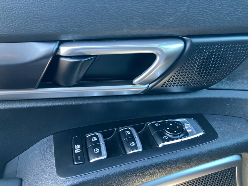 Used 2023 Kia Telluride S image 35