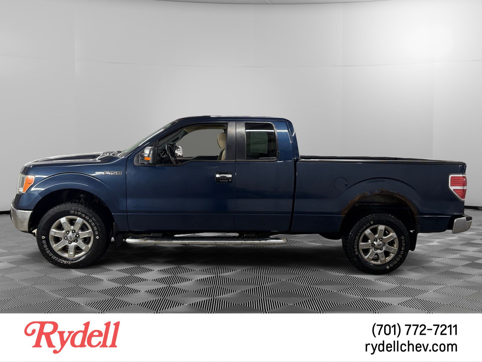 Used 2013 Ford F150 XLT w/ XLT Chrome Pkg AWD/4WD image 2