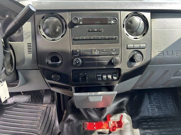 Used 2013 Ford F450 XL w/ Snow Plow Prep Pkg image 25