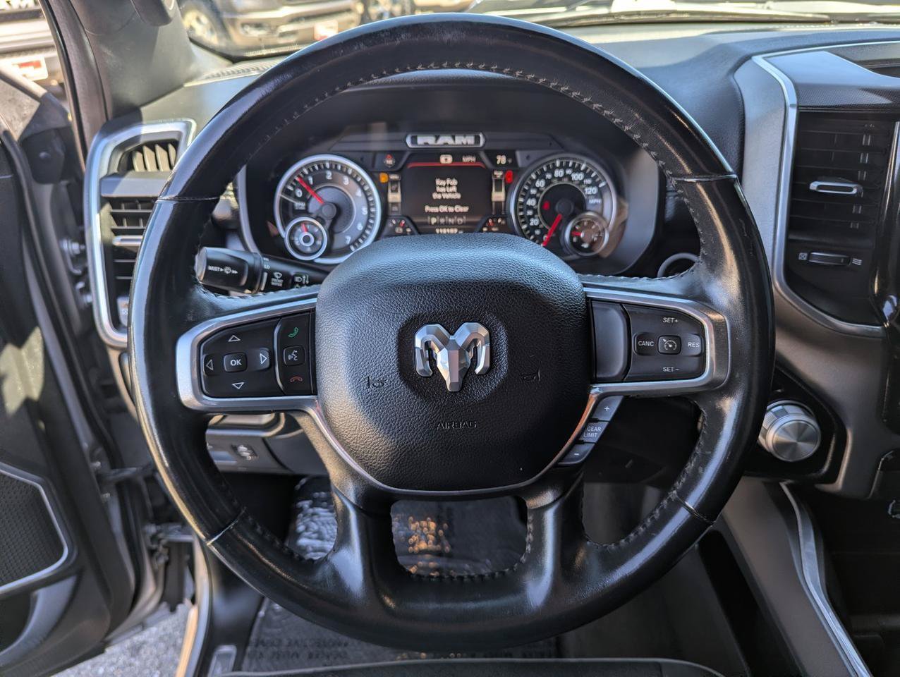 Used 2022 RAM 1500 Laramie w/ Sport Appearance Package AWD/4WD image 14