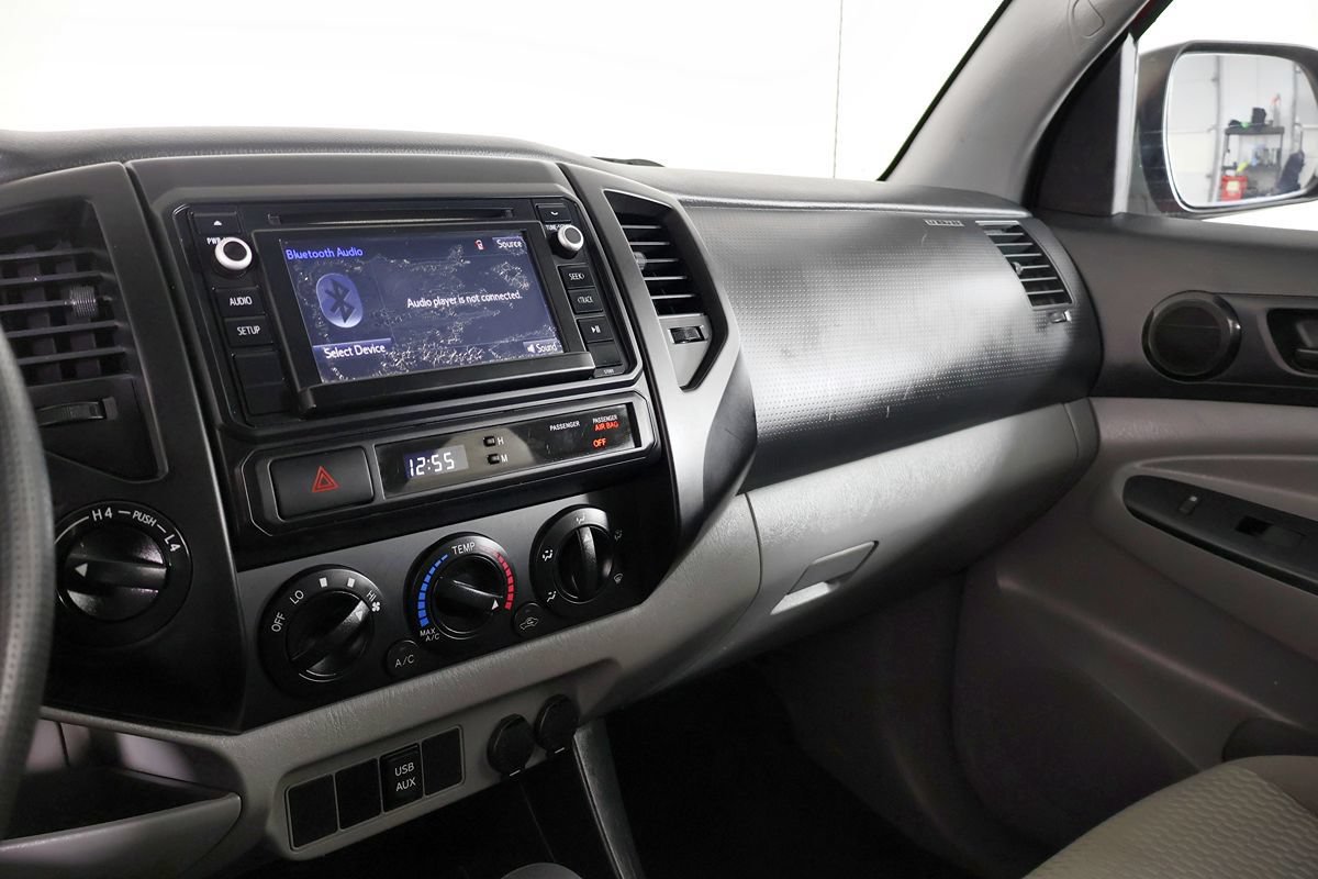Used 2014 Toyota Tacoma 4x4 Double Cab w/ Convenience Package image 25