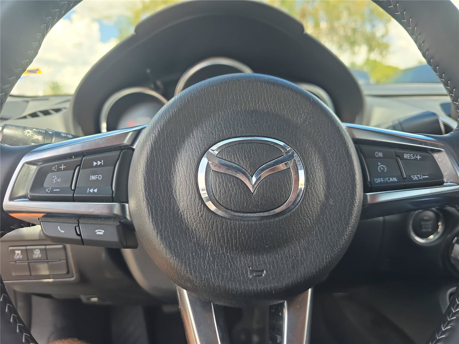 Used 2021 MAZDA MX-5 Miata RF Grand Touring RWD image 20