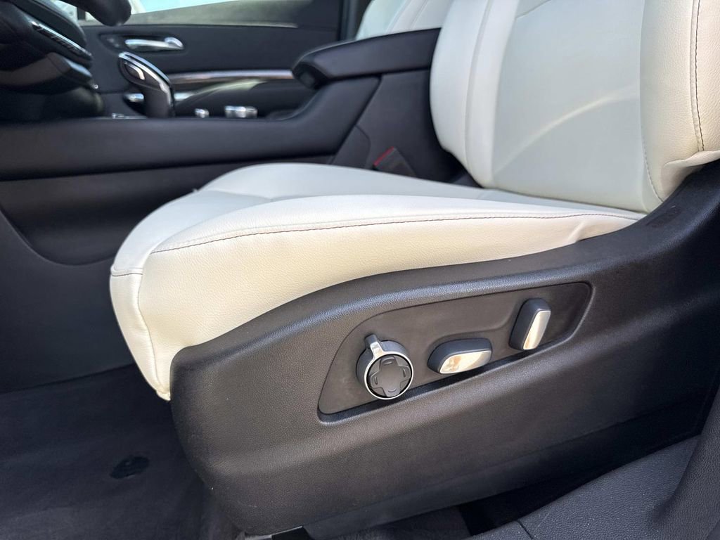 Used 2020 Cadillac XT4 Sport w/ Driver Awareness Package image 20
