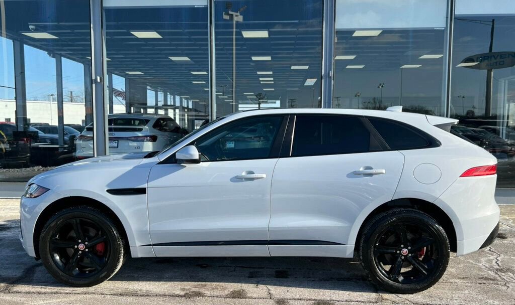 Used 2017 Jaguar F-PACE S image 34