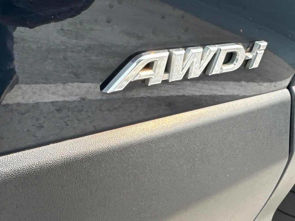 Used 2018 Toyota RAV4 SE AWD/4WD image 6