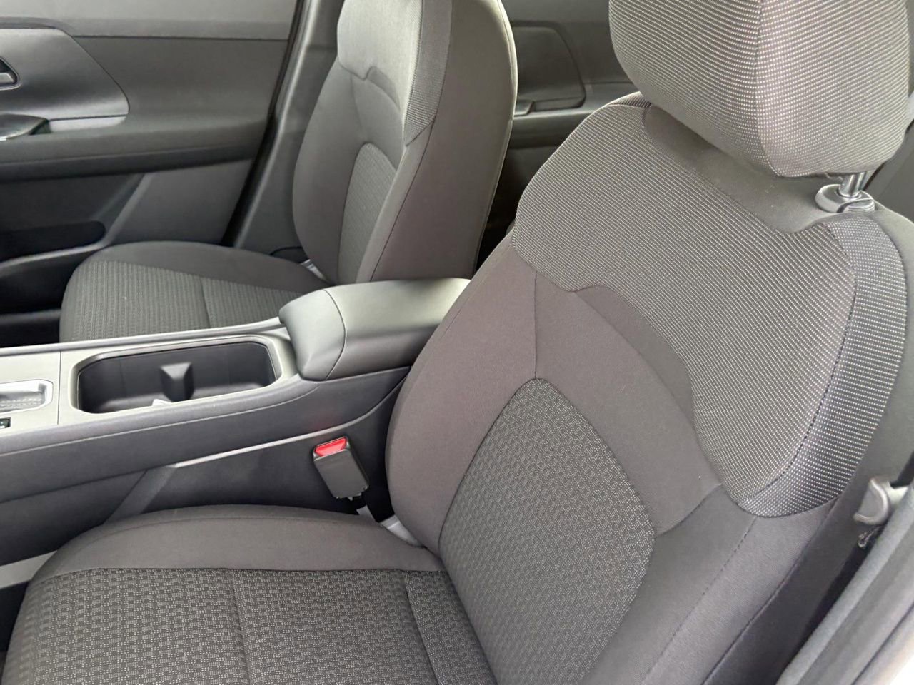 New 2026 Nissan Kicks S FWD image 18