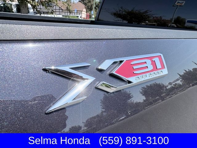 Used 2023 GMC Sierra 1500 SLT w/ SLT Premium Package AWD/4WD image 27