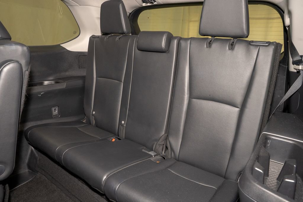 Used 2025 Toyota Grand Highlander FWD image 11