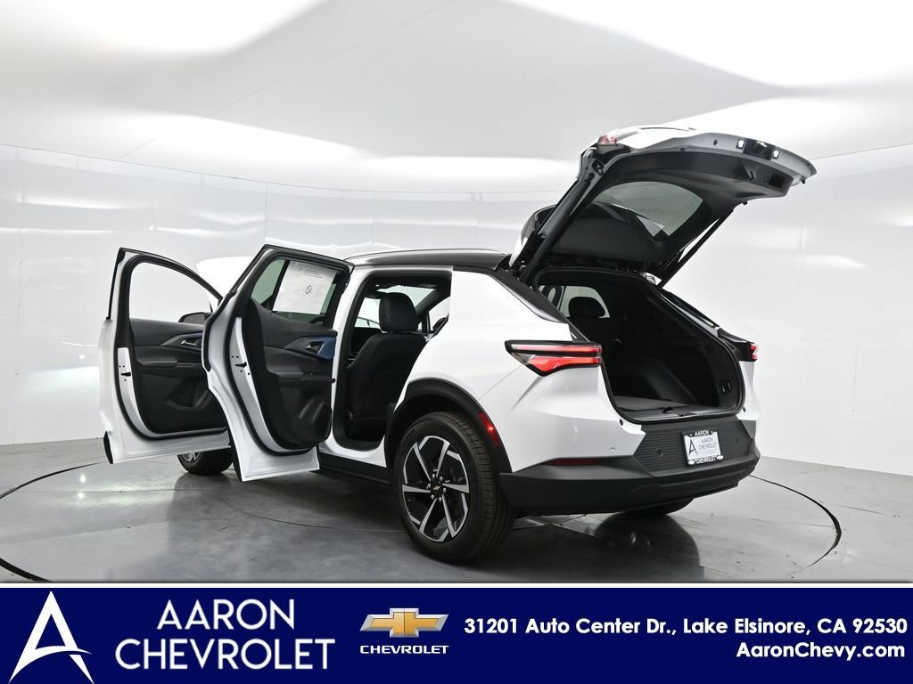 New 2026 Chevrolet Equinox EV LT AWD/4WD image 40