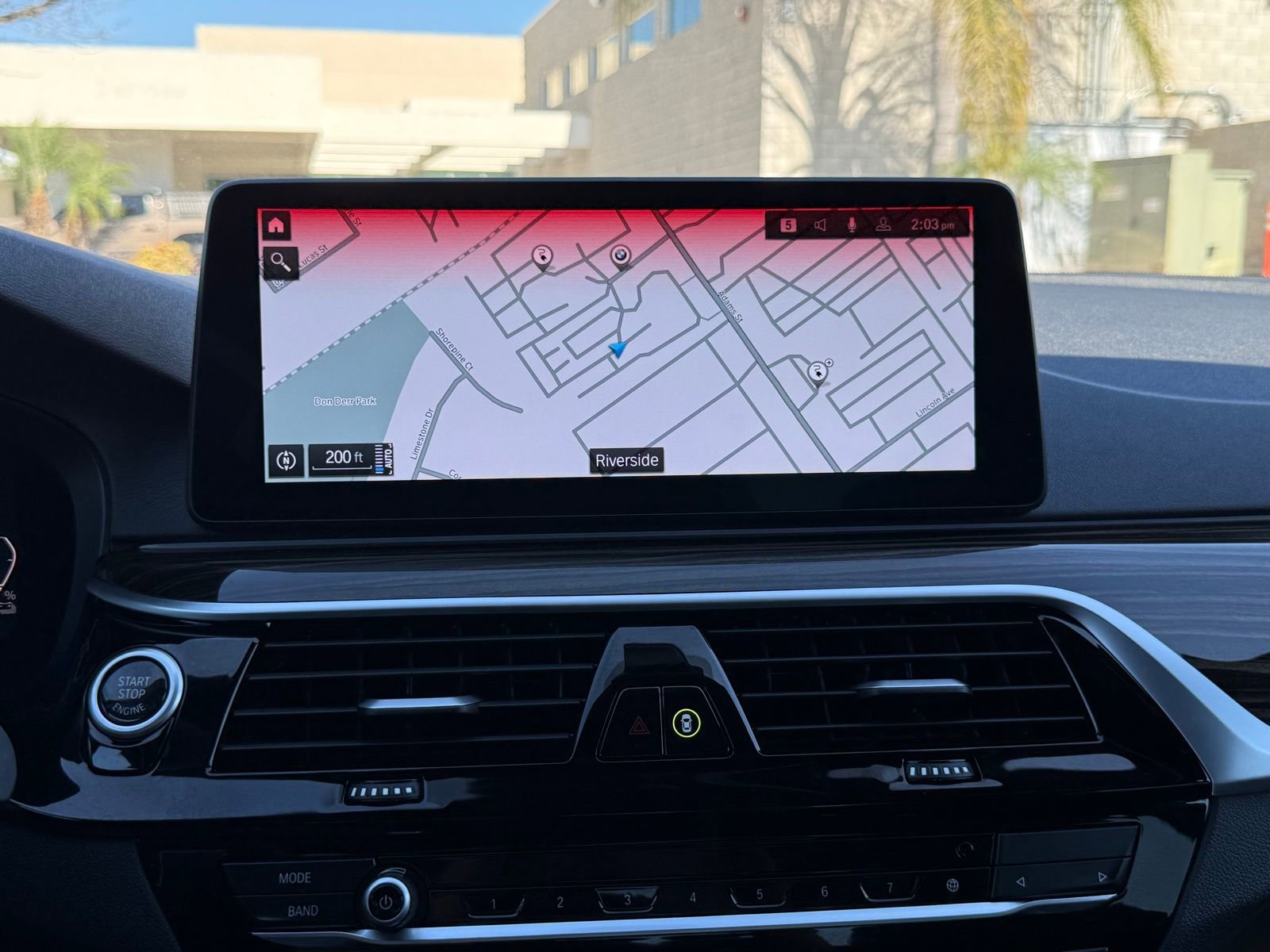 Used 2023 BMW 530e 530e iPerformance w/ M Sport Package image 28