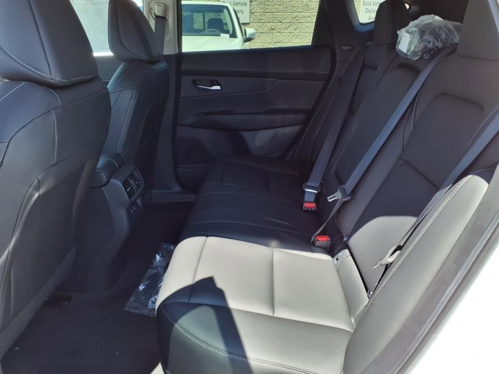 New 2025 Nissan Murano SL image 9