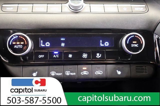 Used 2024 Hyundai Elantra Limited FWD image 28