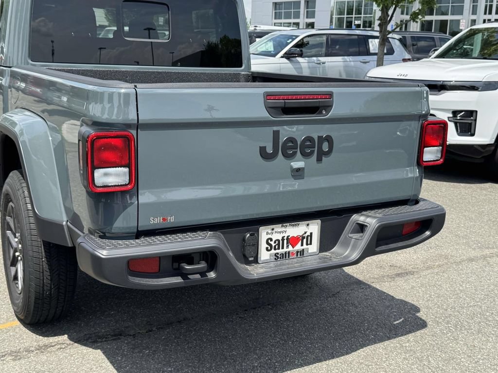 New 2026 Jeep Gladiator Sport AWD/4WD image 10