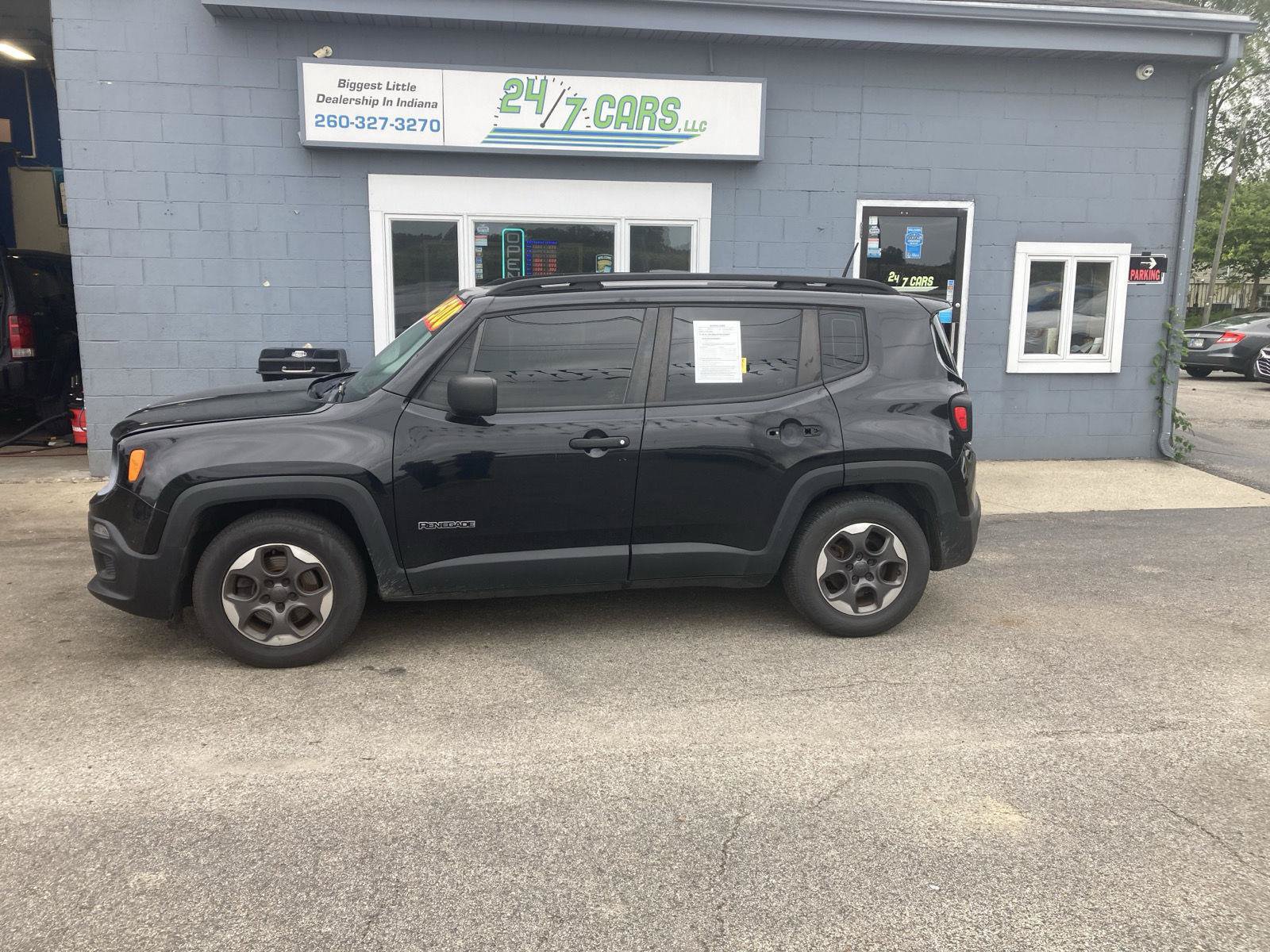 Used 2015 Jeep Renegade Sport w/ Power & Air Group FWD image 4