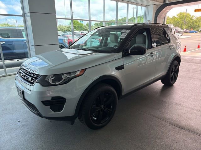 Used 2016 Land Rover Discovery Sport SE AWD/4WD image 13