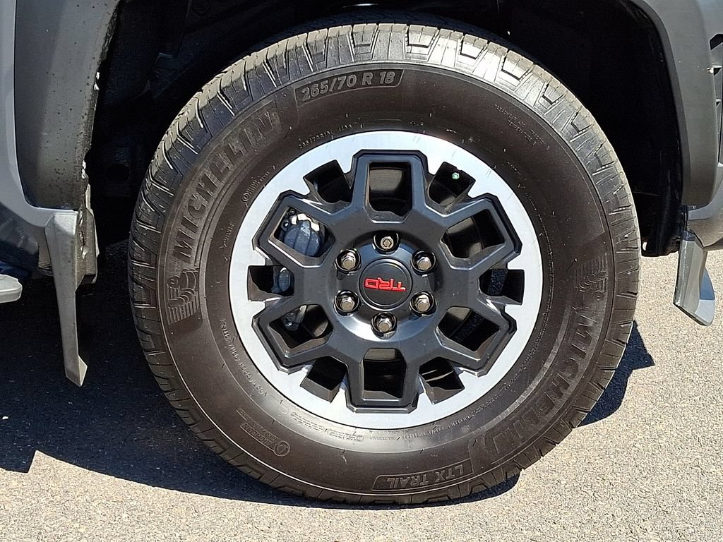 Used 2025 Toyota 4Runner TRD Off-Road AWD/4WD image 7
