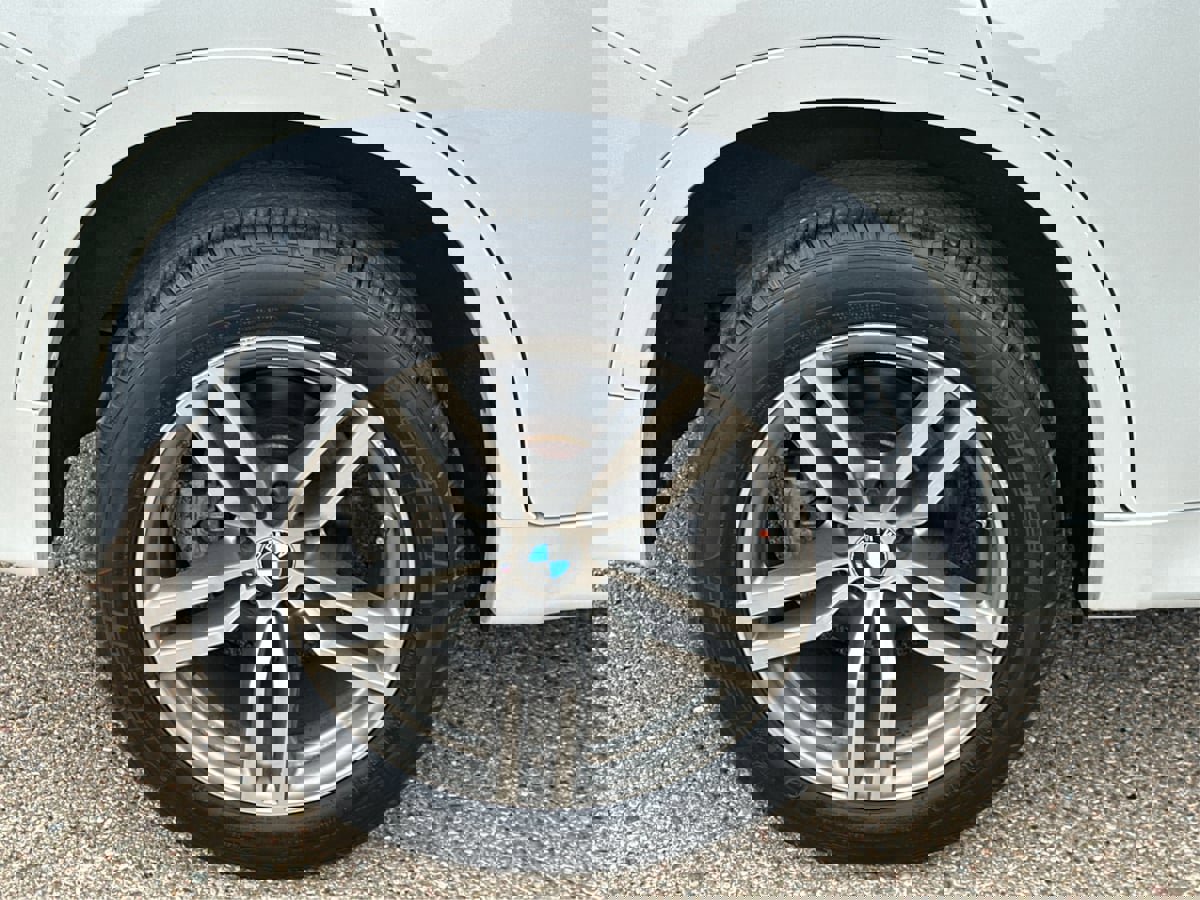 Used 2019 BMW X6 xDrive35i w/ M Sport Package image 25