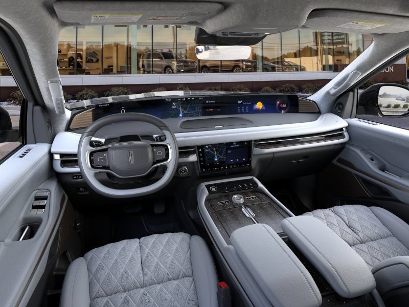 New 2026 Lincoln Navigator L Black Label AWD/4WD image 9