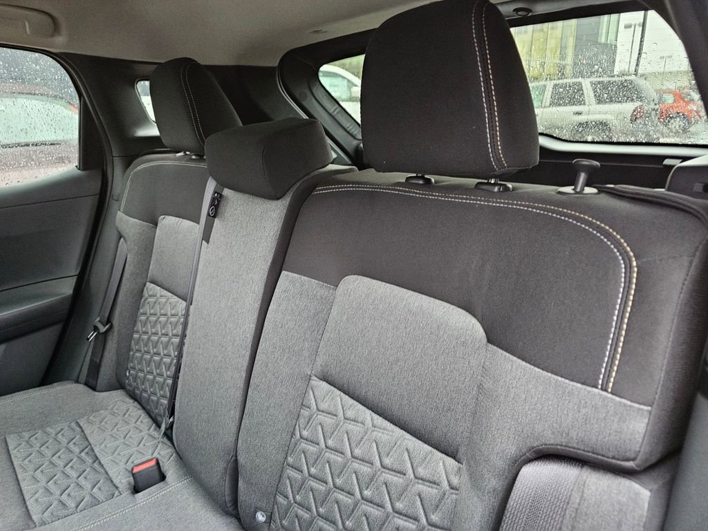 New 2026 Nissan Kicks SV w/ SV Premium Package image 7