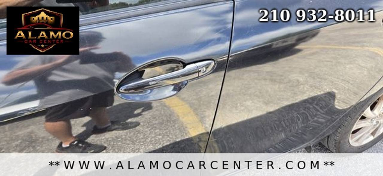 Used 2012 MAZDA MAZDA3 i Touring FWD image 10