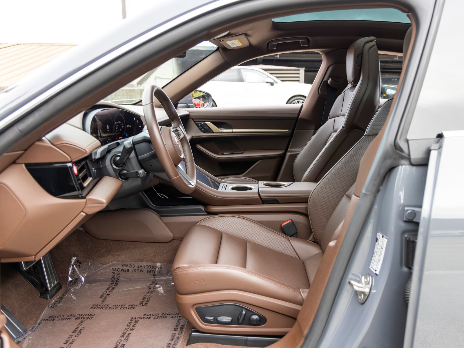Certified 2025 Porsche Taycan AWD/4WD image 30