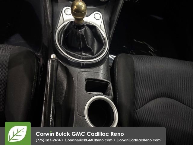 Used 2011 Nissan 370Z Coupe image 21