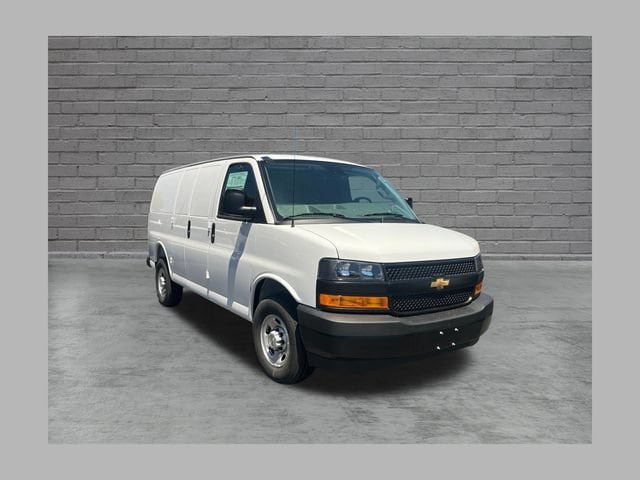 New 2026 Chevrolet Express 3500 w/ Driver Convenience Package RWD 360° Tour