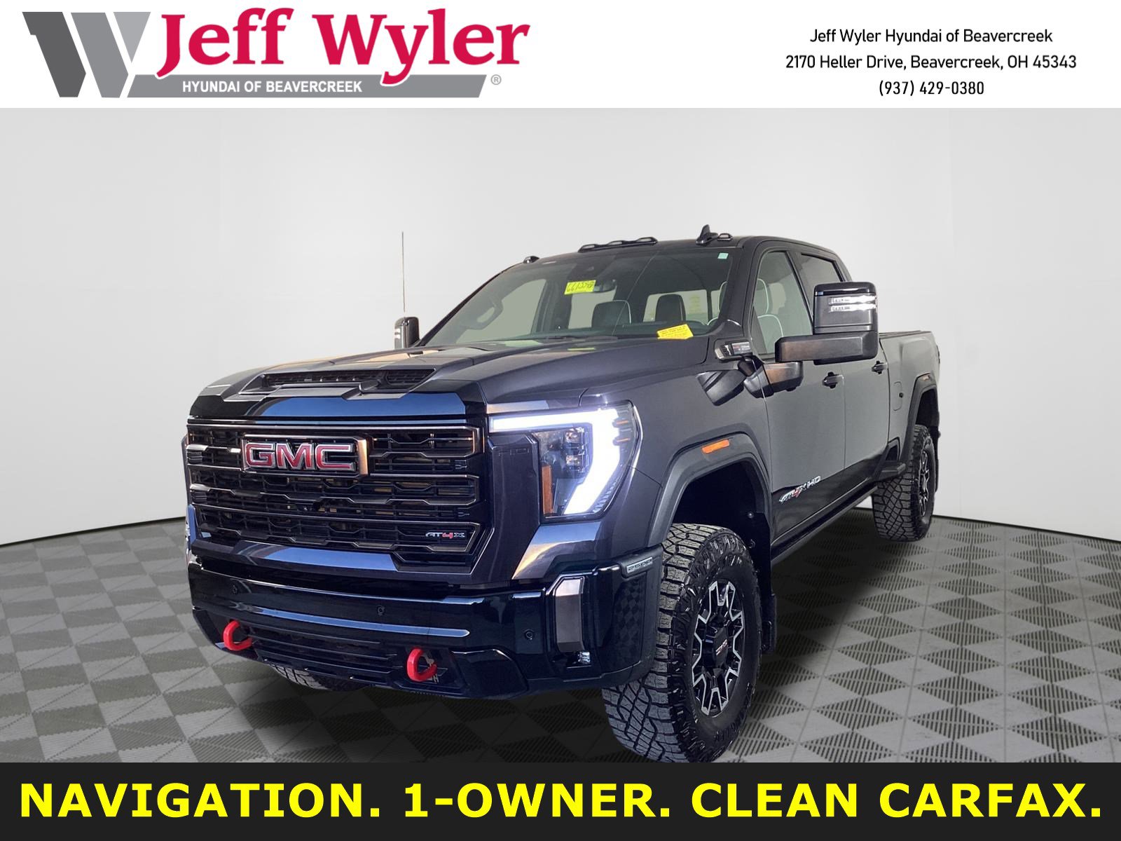 Used 2024 GMC Sierra 2500 AT4X image 1